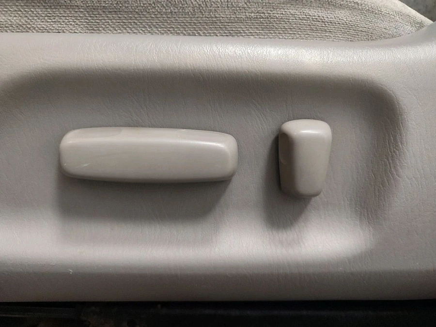 Toyota Camry, 2001г., передний привод, автомат