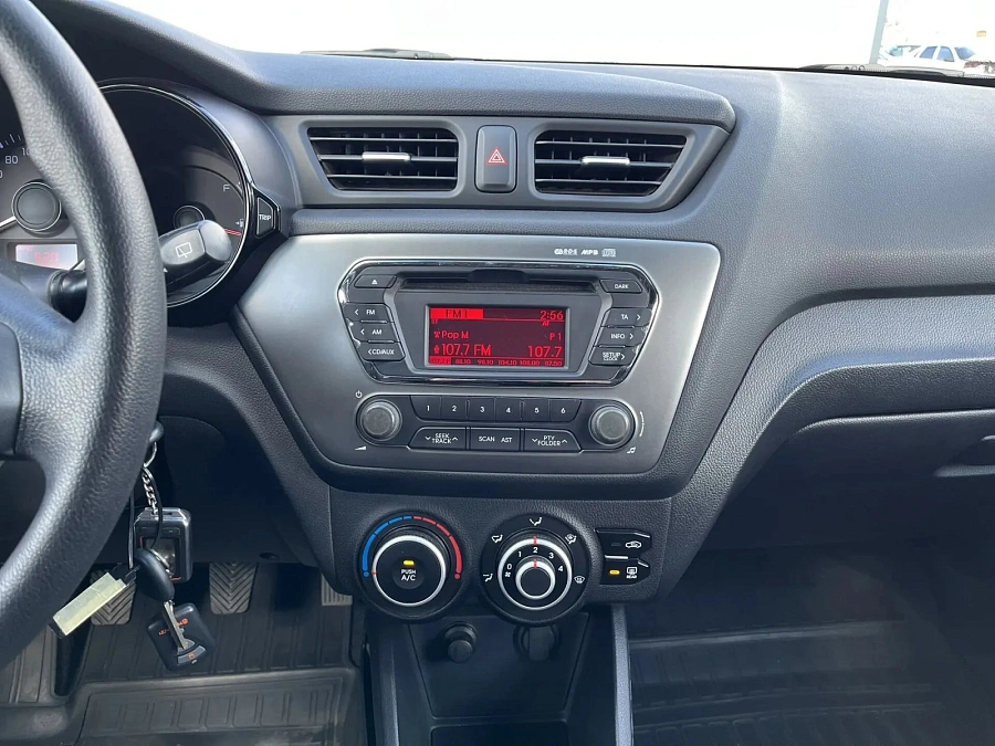 Kia Rio, 2013г., передний привод, механика