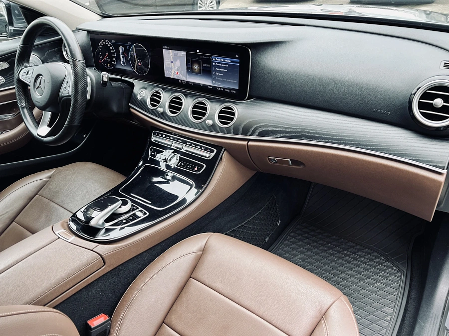 Mercedes-Benz E-Класс, 2017г., полный привод, автомат