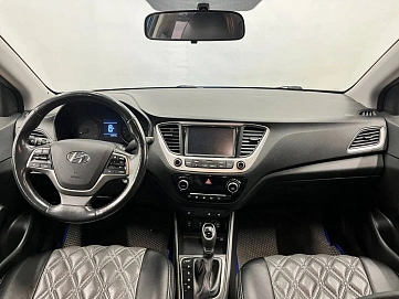 Hyundai Solaris, 2018г, передний привод, автомат