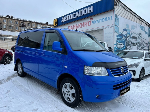 Volkswagen Multivan, 2006г., передний привод, механика