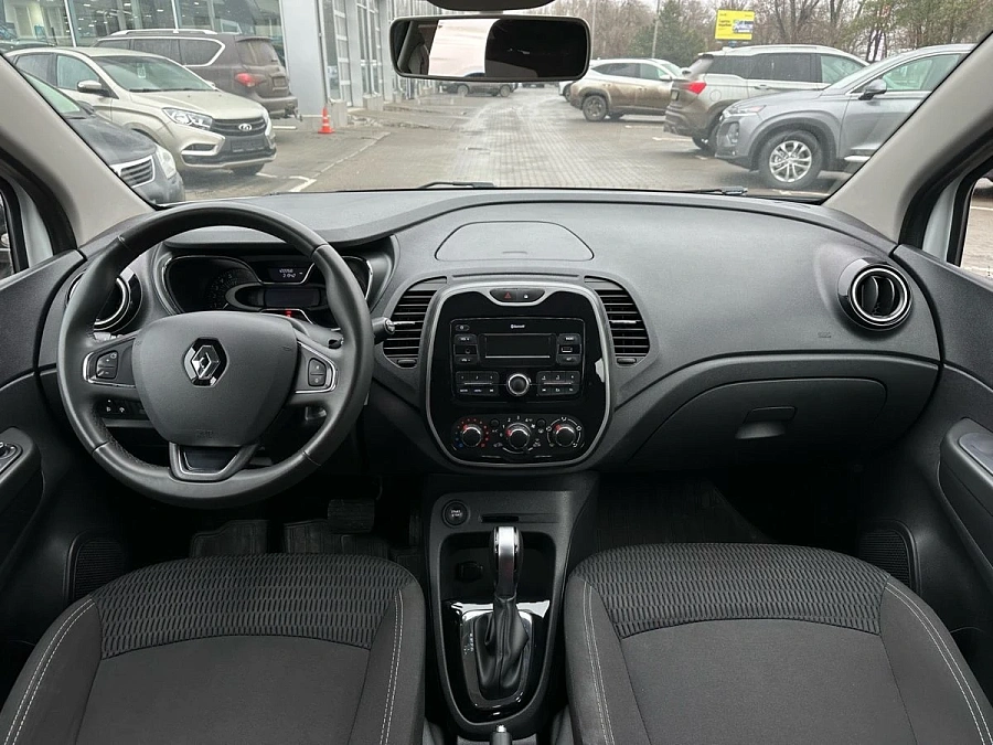 Renault Kaptur, 2018г., передний привод, вариатор