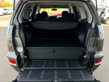 Mitsubishi Outlander, 2010г, передний привод, автомат