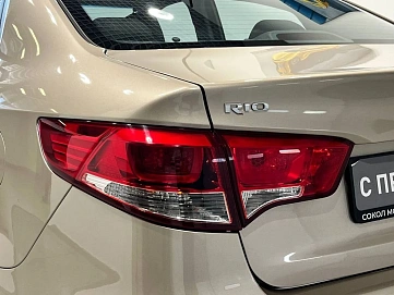 Kia Rio, 2015г, передний привод, автомат