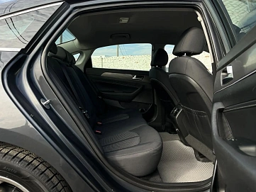 Hyundai Sonata, 2019г, передний привод, автомат