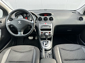 Peugeot 408, 2015г., передний привод, автомат