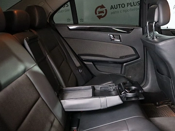 Mercedes-Benz E-Класс, 2009г, задний привод, автомат