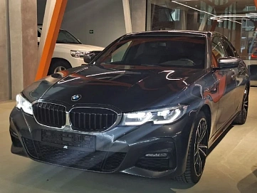 BMW 3 серии, 2020г, полный привод, автомат