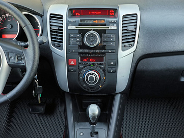 Kia , 2011г., передний привод, автомат