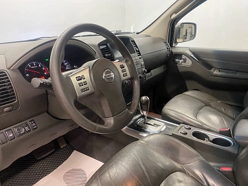 Nissan Pathfinder, 2010г, полный привод, автомат