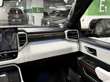 Toyota Sequoia, 2024г, полный привод, автомат