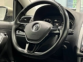 Volkswagen Polo, 2015г., передний привод, автомат
