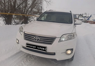 Toyota RAV4, 2010г, полный привод, вариатор