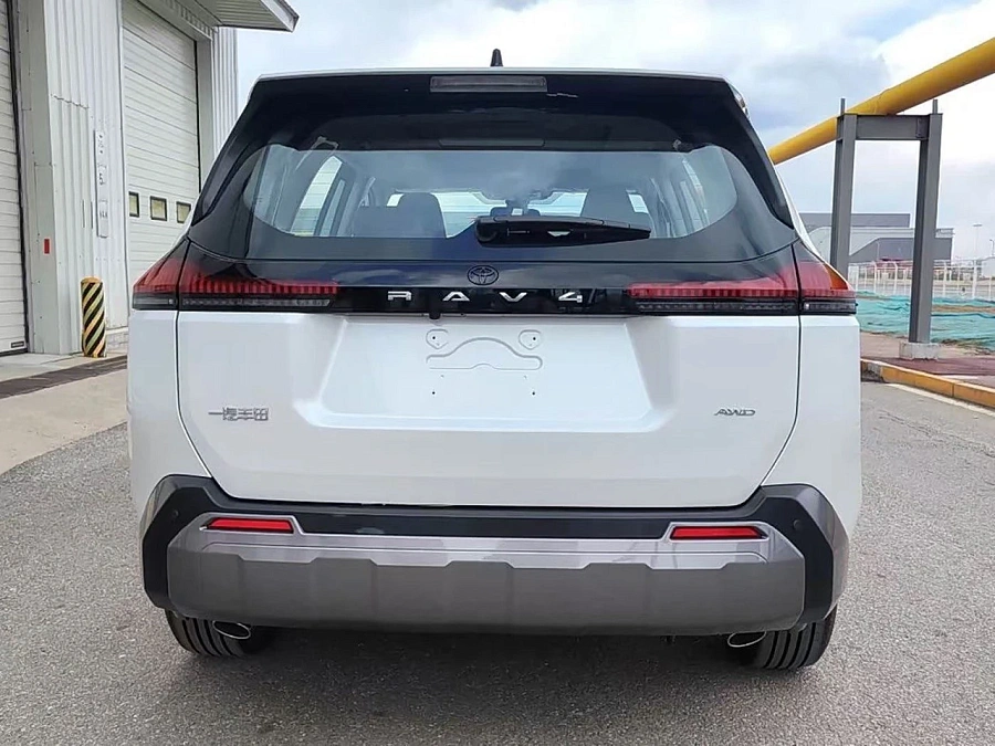 Toyota RAV4, 2026г., передний привод, вариатор