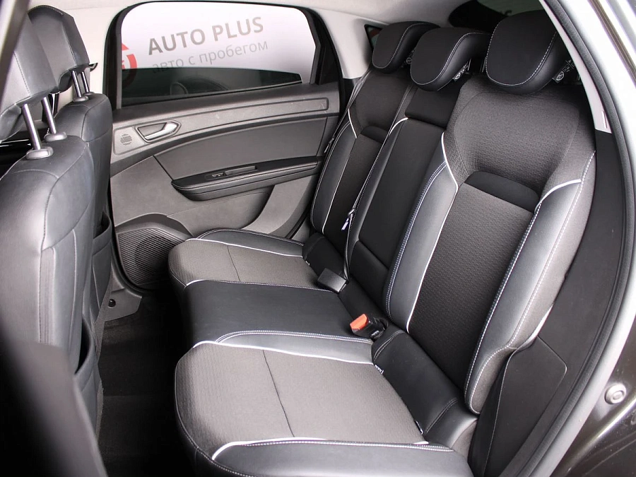 Renault Arkana, 2020г., полный привод, вариатор