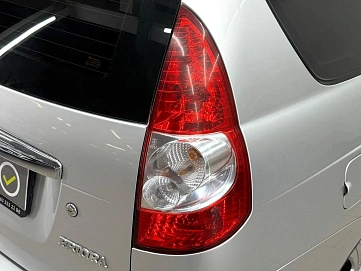 Lada (ВАЗ) Priora, 2011г, передний привод, механика