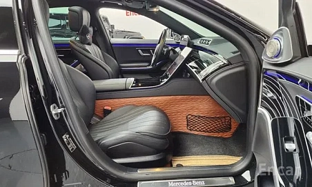 Mercedes-Benz S-Класс, 2023г, задний привод, автомат