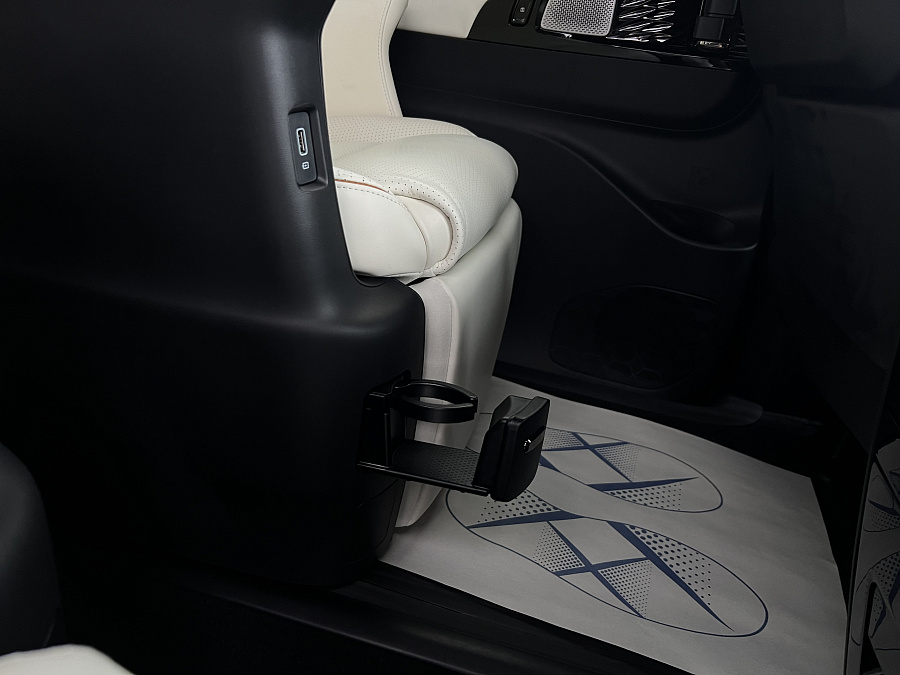 GAC M8, 2023г., передний привод, автомат