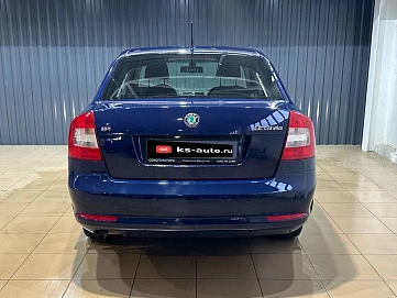 Skoda Octavia, 2011г, передний привод, механика