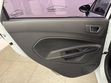 Ford Fiesta, 2015г, передний привод, механика