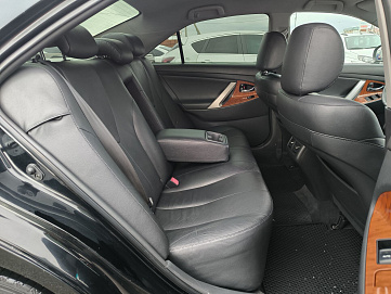 Toyota , 2010г., передний привод, автомат