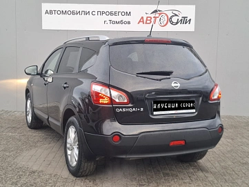 Nissan , 2010г., полный привод, вариатор