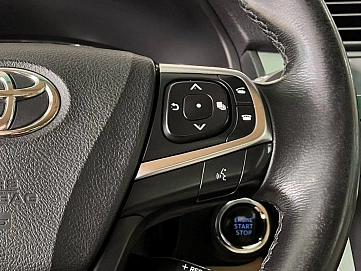 Toyota Camry, 2015г, передний привод, автомат
