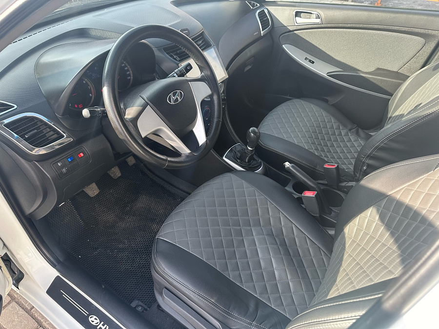Hyundai Solaris, 2013г., передний привод, механика