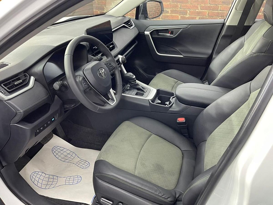 Toyota RAV4, 2025г., полный привод, вариатор