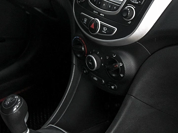 Hyundai Solaris, 2011г, передний привод, механика