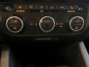 Volkswagen Jetta, 2012г., передний привод, механика