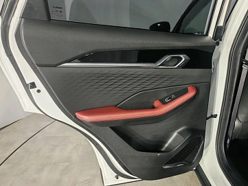 Geely Coolray, 2024г, передний привод, робот