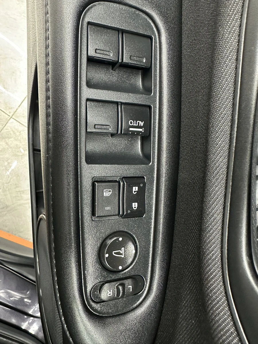 Honda Vezel, 2022г., передний привод, вариатор