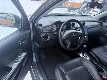 Mitsubishi Outlander, 2006г, полный привод, автомат