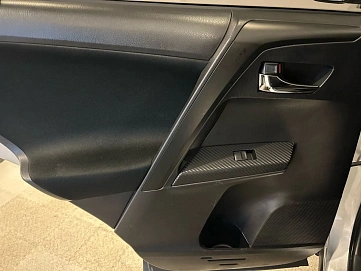 Toyota RAV4, 2014г, передний привод, автомат