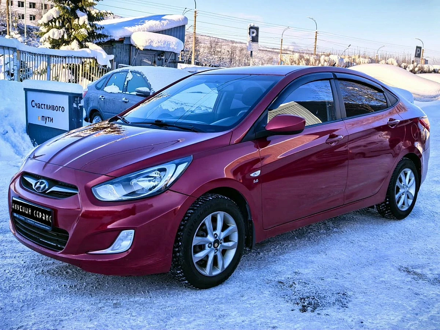 Hyundai Solaris, 2013г., передний привод, автомат