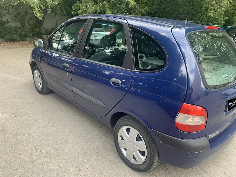 Renault Scenic, 2000г., передний привод, автомат