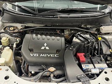Mitsubishi Outlander, 2008г, полный привод, автомат