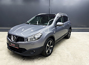 Nissan Qashqai, 2010г., передний привод, вариатор