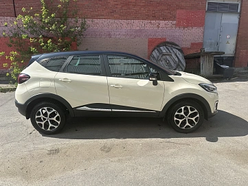 Renault Kaptur, 2020г, передний привод, вариатор