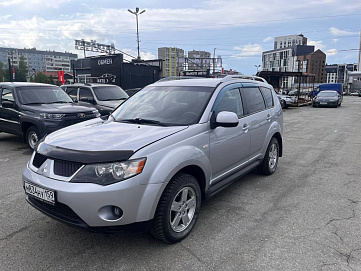 Mitsubishi Outlander, 2008г, передний привод, автомат