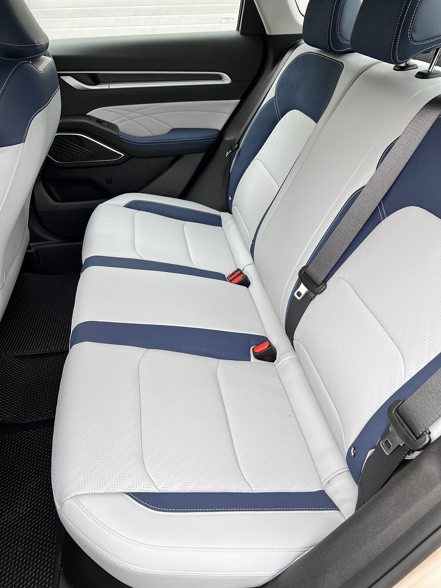 Geely Emgrand, 2023г., передний привод, вариатор