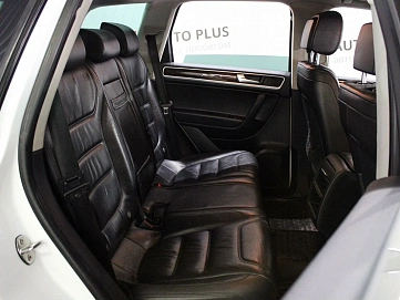 Volkswagen Touareg, 2013г, полный привод, автомат