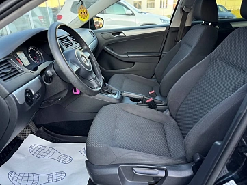 Volkswagen Jetta, 2012г, передний привод, автомат