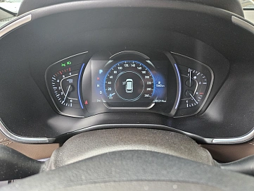 Hyundai Santa Fe, 2018г, передний привод, автомат