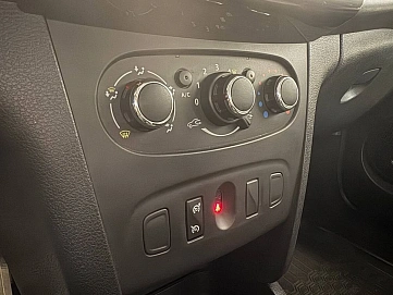 Renault Sandero, 2016г, передний привод, механика