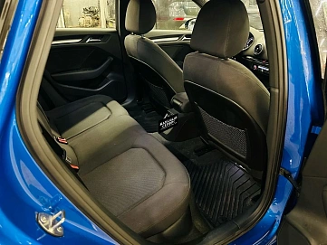 Audi A3, 2020г, передний привод, робот