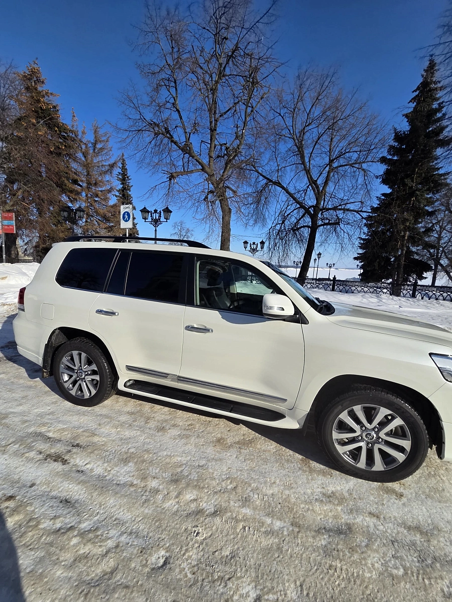 Toyota Land Cruiser, 2019г., полный привод, автомат