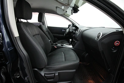 Nissan Qashqai, 2012г, передний привод, вариатор