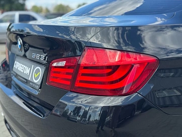 BMW , 2011г., задний привод, автомат